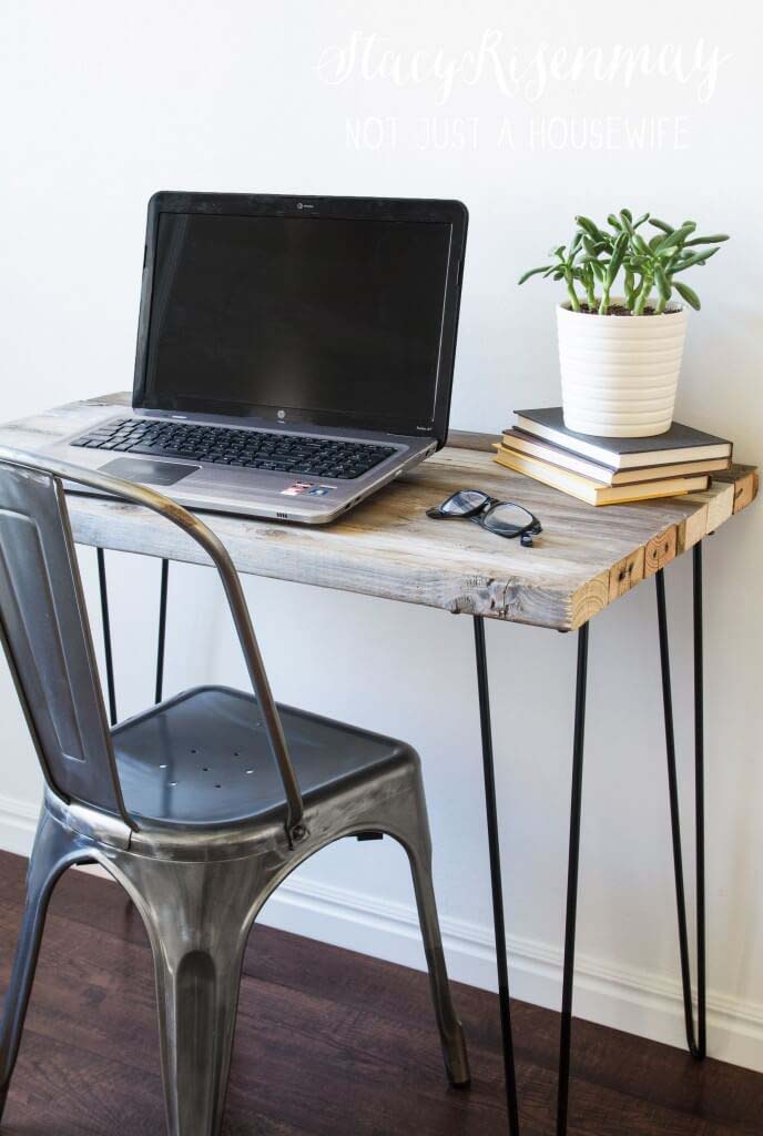 Reclaimed Wood Desk #reclaimed #wood #projects #decorhomeideas