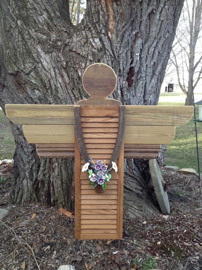 Scrap Wood Garden Angel #shutter #repurpose #decor #decorhomeideas