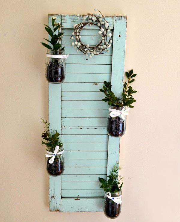 DIY Shutter Mason Jar Garden #shutter #repurpose #decor #decorhomeideas