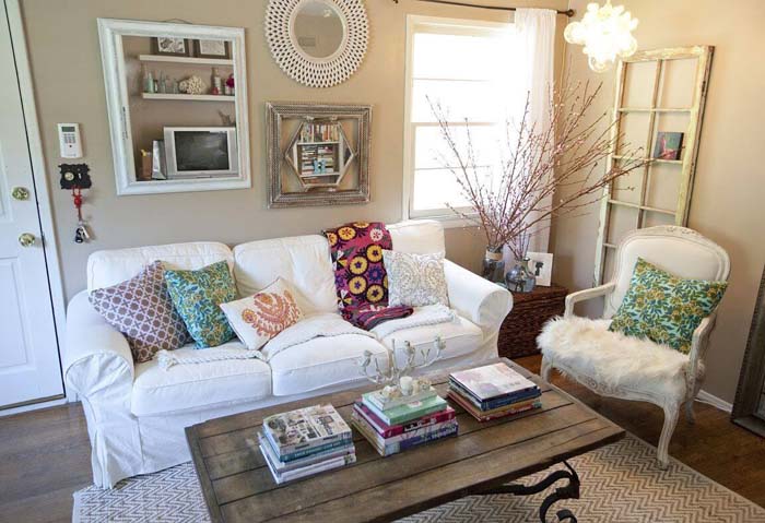 White Sofa with Colorful Cushions #livingroom #design #decorhomeideas