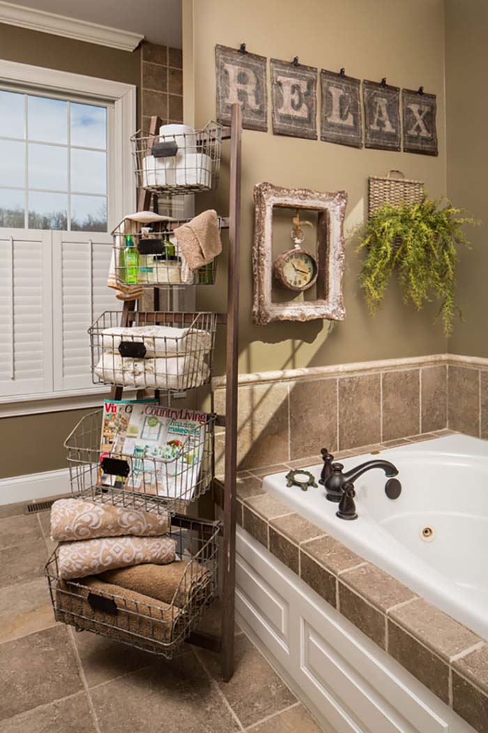 Wire Storage on a Vintage Orchard Ladder #diy #toliet #holder #decorhomeideas