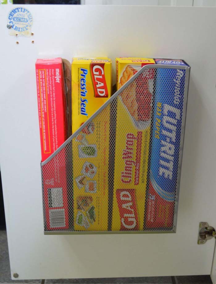 Aluminum Foil and Cling Wrap Holder #dollarstore #storage #organization #decorhomeideas