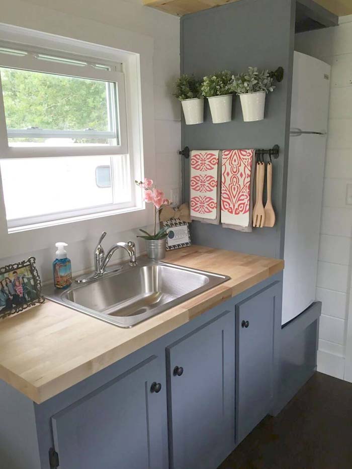 Bright  Crisp and Clean #small #kitchen #design #decorhomeideas