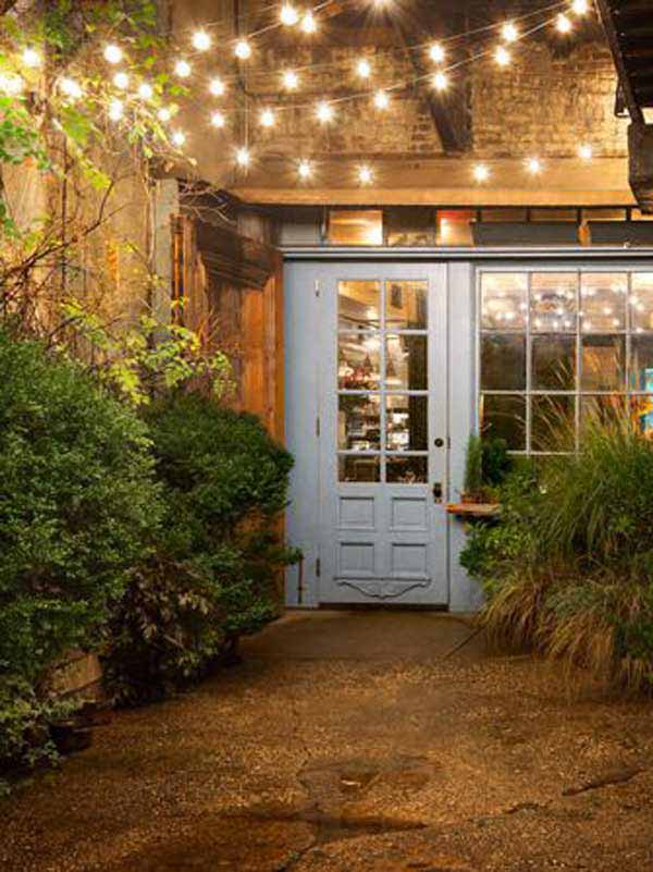 Charming Illuminated Entryway #stringlight #garden #yard #decorhomeideas