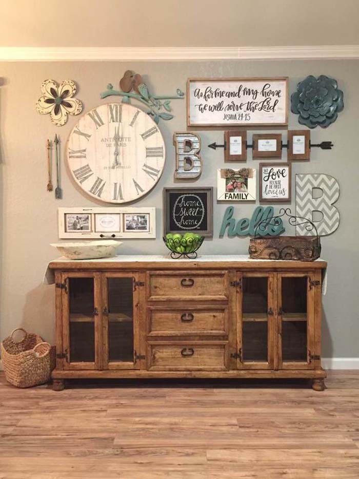 Coordinated Arrangement with Initial Letters #rustic #livingroom #walldecor #decorhomeideas