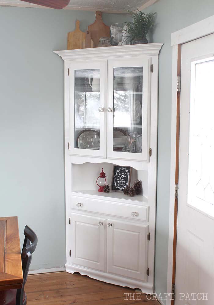 Corner Hutch Furniture Makeover #storage #corner #organization #decorhomeideas