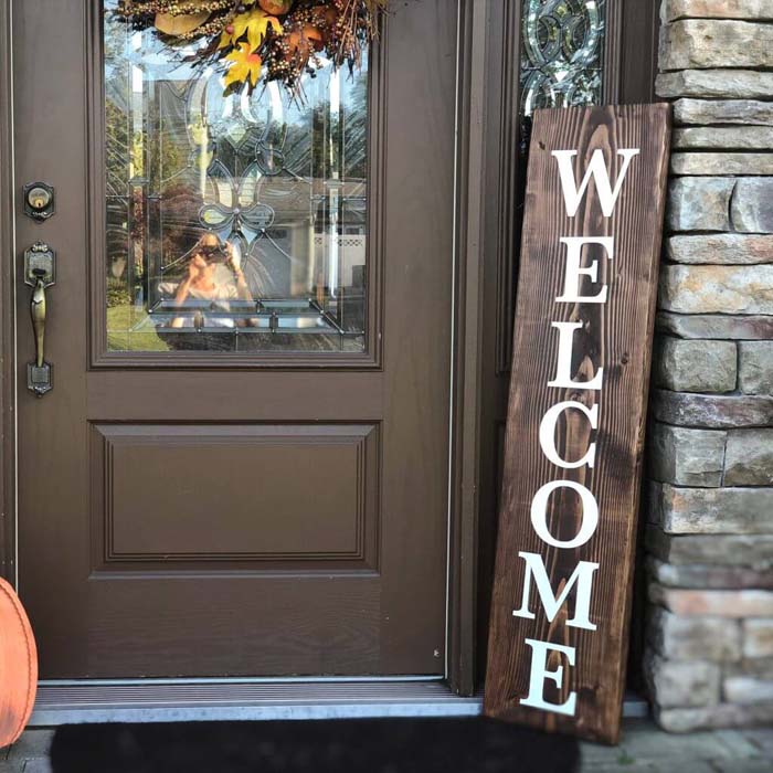 DIY $3 Welcome Sign #diy #pallet #sign #decorhomeideas