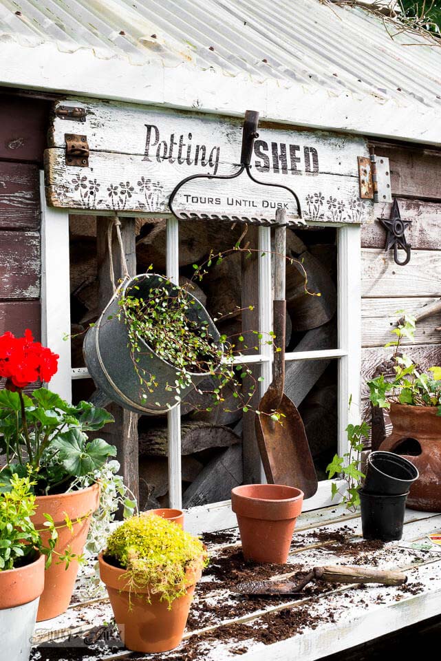 DIY Potting Shed Garden Sign #diy #pallet #sign #decorhomeideas