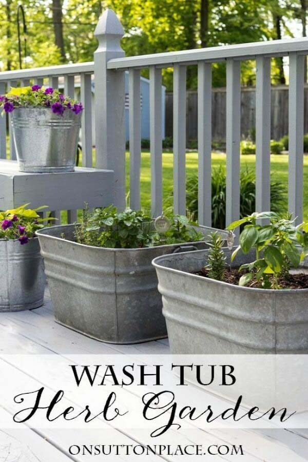 Easy Planters Made with Repurposed Galvanized Tubs #galvanized #tub #bucket #decorhomeideas