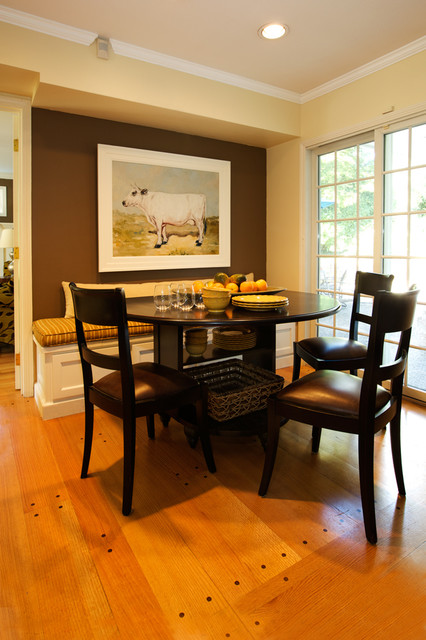 Fixed Bench in an Rule-Breaking Dining Room #kitchen #bench #decorhomeideas