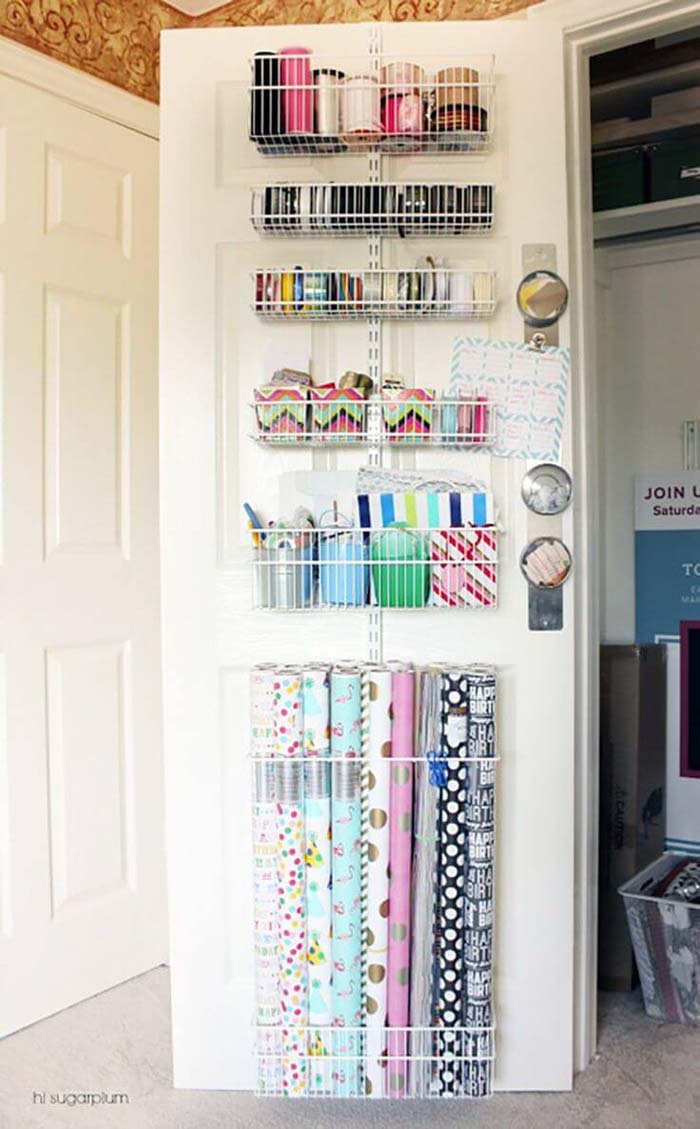 Gift Wrapping Accent Wall #dollarstore #storage #organization #decorhomeideas