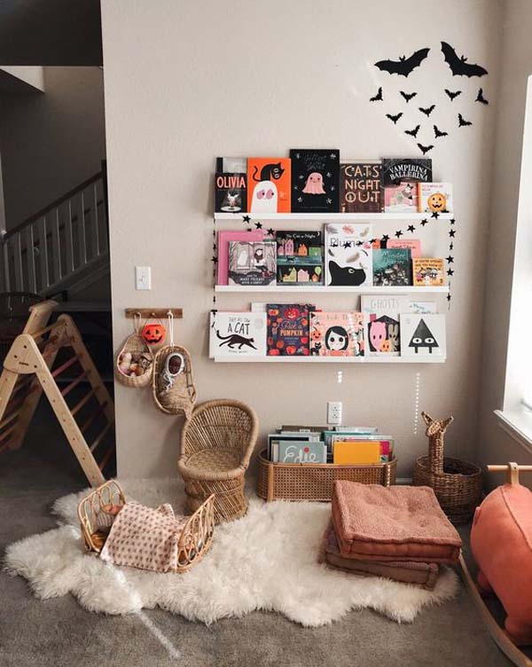 Halloween Kids Reading Nook Ideas #halloween #kidsroom  #nursery #decorhomeideas