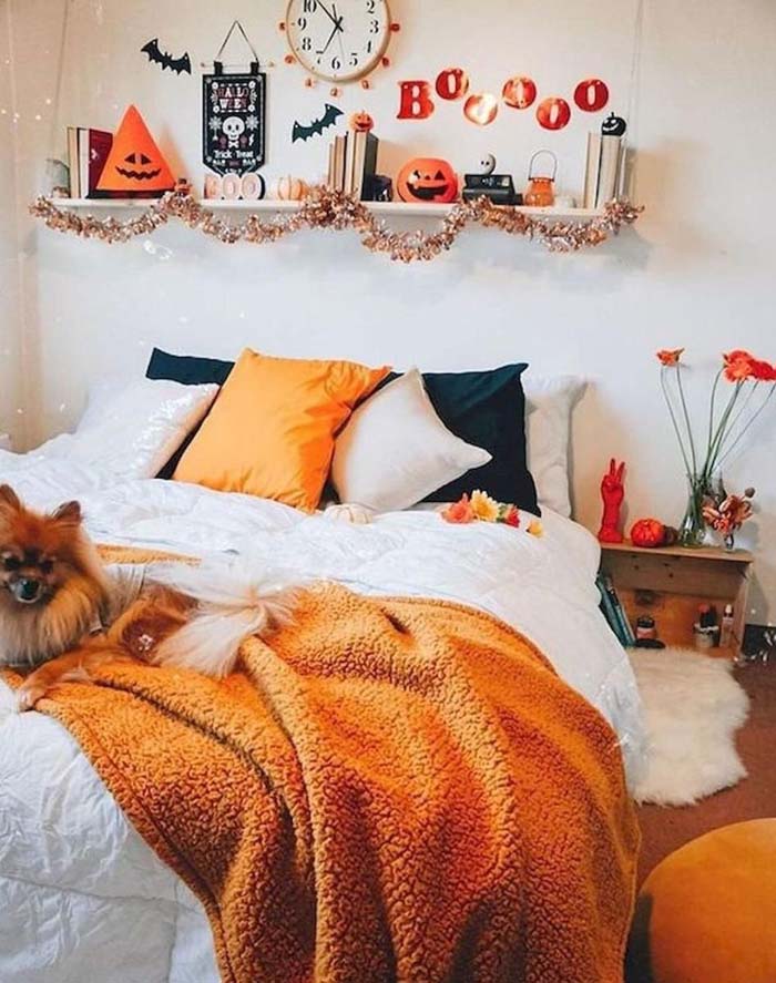 Halloween Warm Tones Kids Room Decor #halloween #kidsroom  #nursery #decorhomeideas