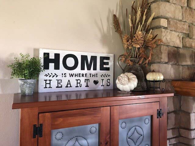 Home is Where the Heart Is Entry Greeting #farmhouse #entryway #decor #decorhomeideas