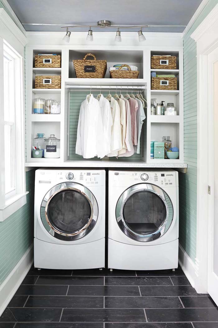 Natural Light In The Laundry Room #laundryroom #small  #design #decorhomeideas