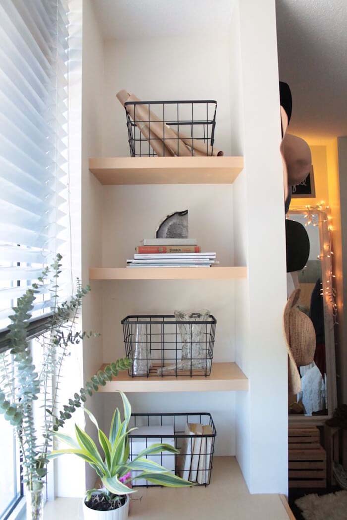 Neat Little Wooden Wall Shelves #bedroom #storage #organization #decorhomeideas