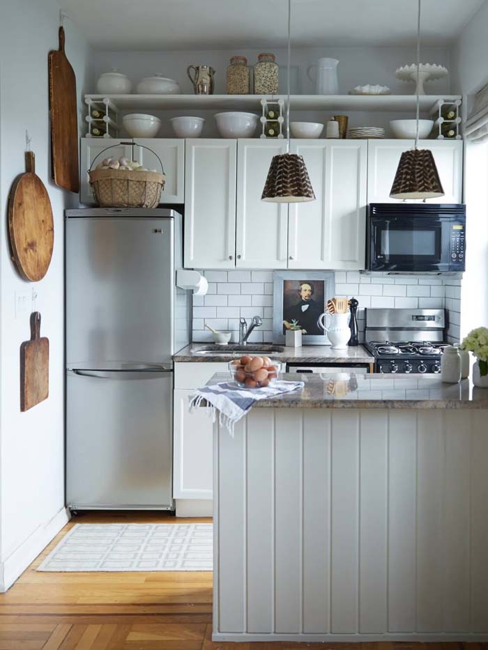 Old Fashions Meet New Styles #small #kitchen #design #decorhomeideas