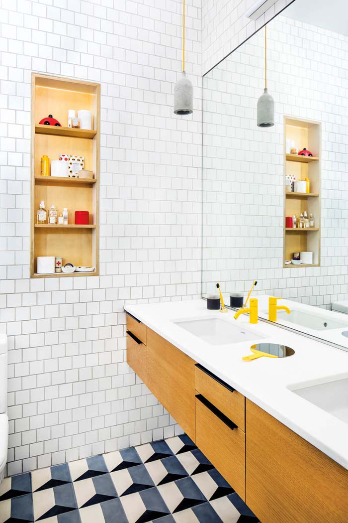 Recessed Open Faced Bathroom Cabinet #spacesaving #storage #organization #decorhomeideas