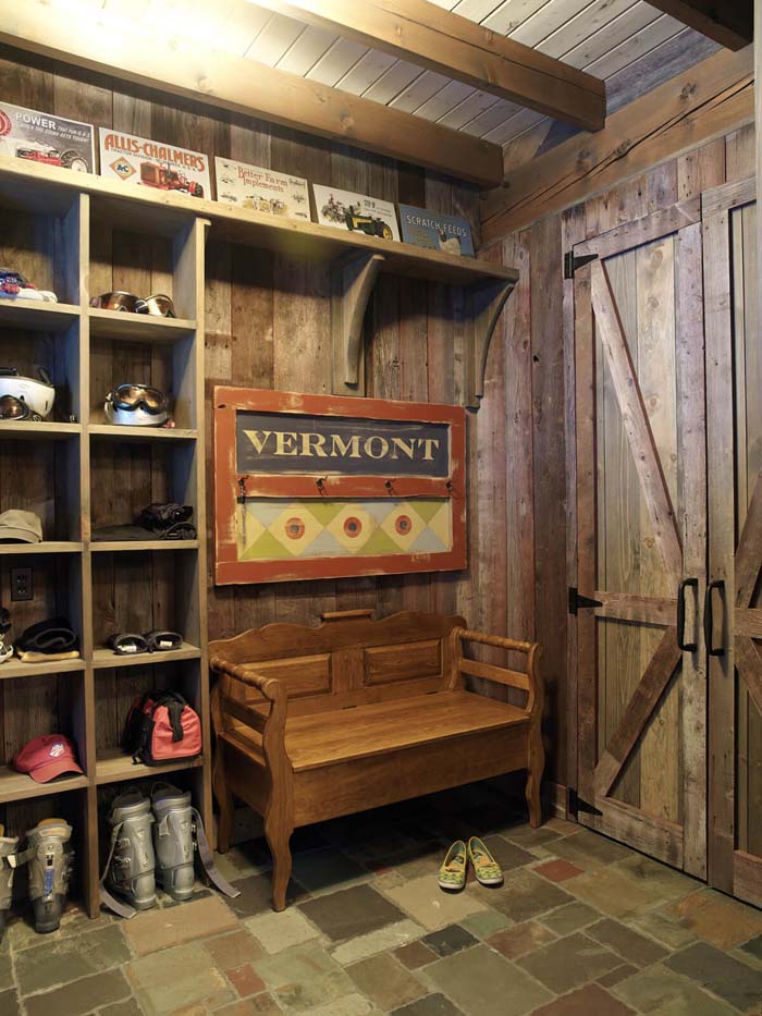 Reclaimed Wood Cubicles #storage #mudroom #organization #decorhomeideas