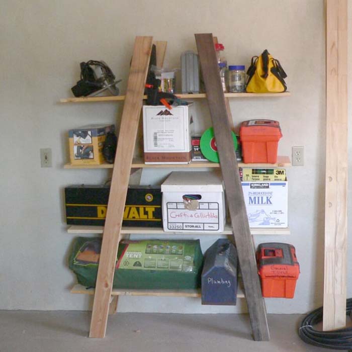Rustic 2×4 Outdoor Supply Shelf #garage #organization #declutter #decorhomeideas