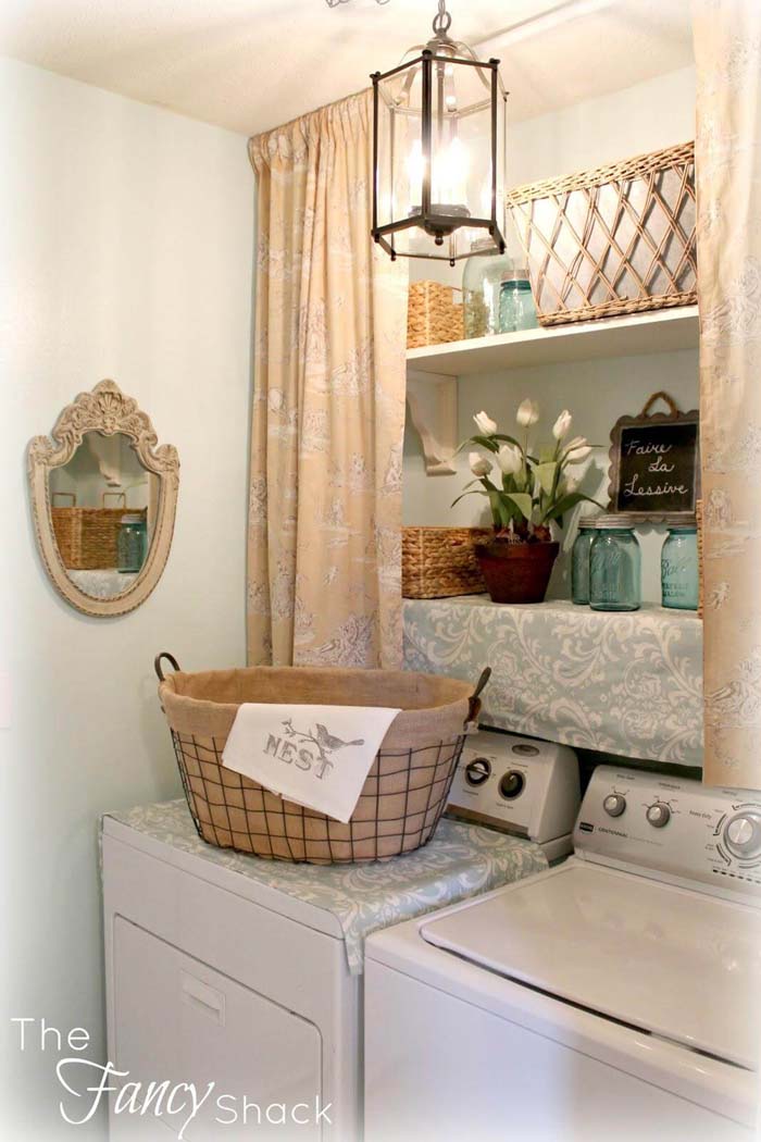 Shabby Chic Laundry Room #laundryroom #small  #design #decorhomeideas