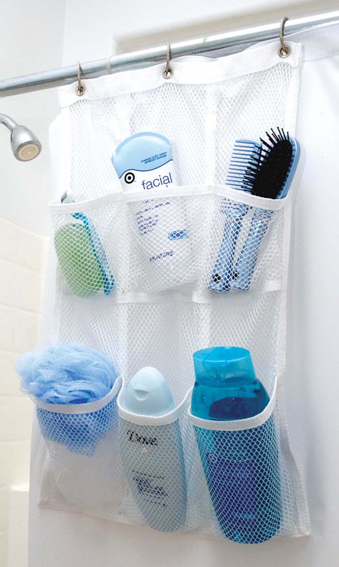 Shelf-Free Hanging Shower Tote #dollarstore #storage #organization #decorhomeideas