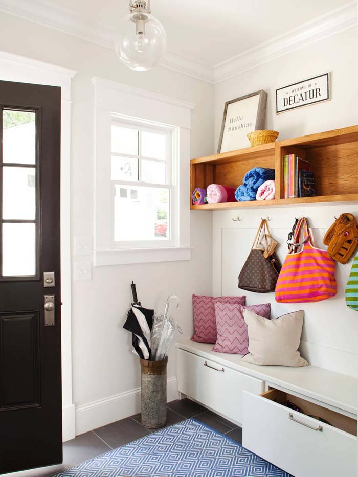 Simple And Modern Clean Lines #storage #mudroom #organization #decorhomeideas