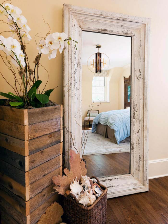 Standing Mirror in a Distressed Frame #mirror #decoration #decorhomeideas