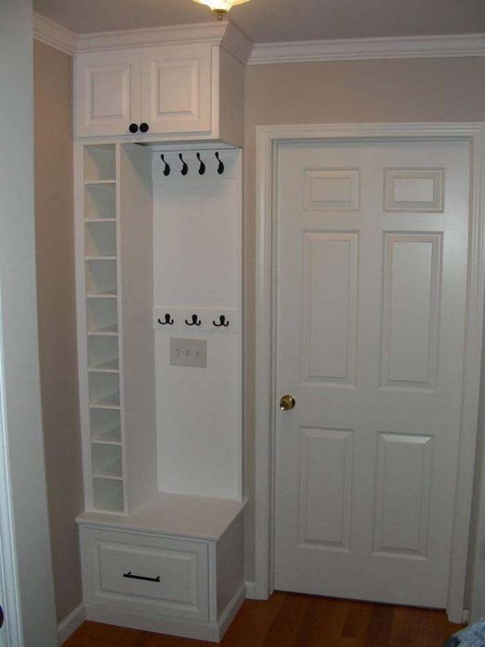 Super Smart Use Of Small Space #storage #mudroom #organization #decorhomeideas