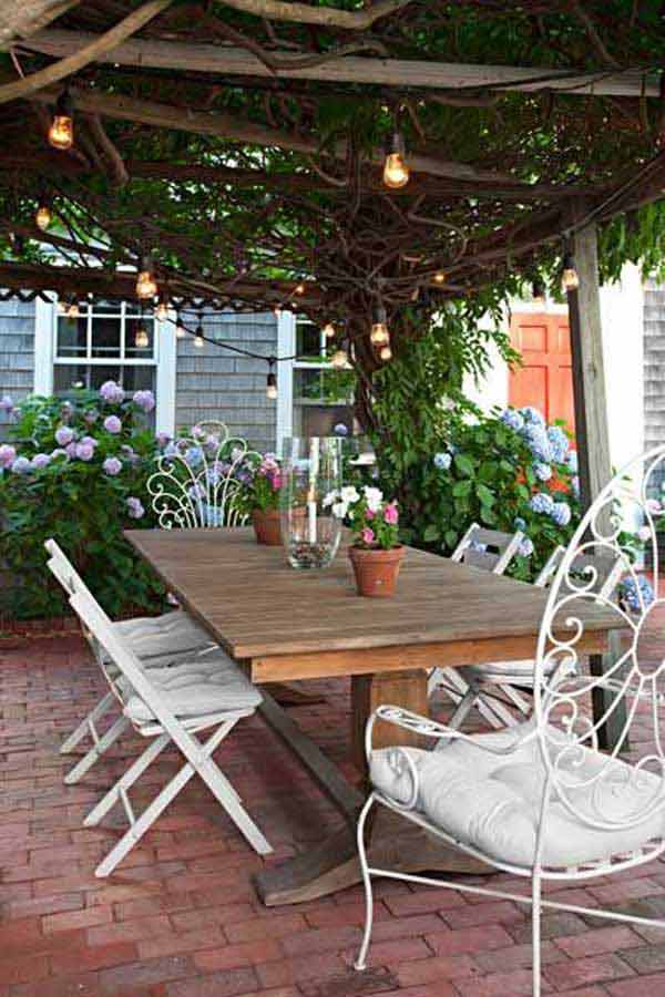 Vintage Edison Bulbs with Garden Furniture #stringlight #garden #yard #decorhomeideas