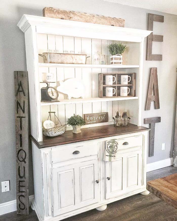 Classic Whitewashed Country Kitchen Hutch #diningroom #storage #decorhomeideas