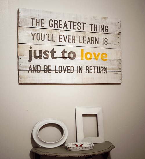 Wood Pallet Love Quote Art #diy #pallet #sign #decorhomeideas