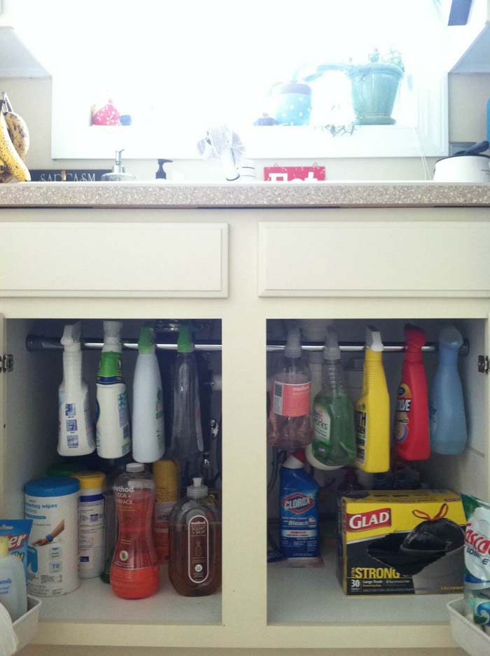 A Hanging Space for Squirt Bottle Cleaners #smallkitchen #storage #organization #decorhomeideas