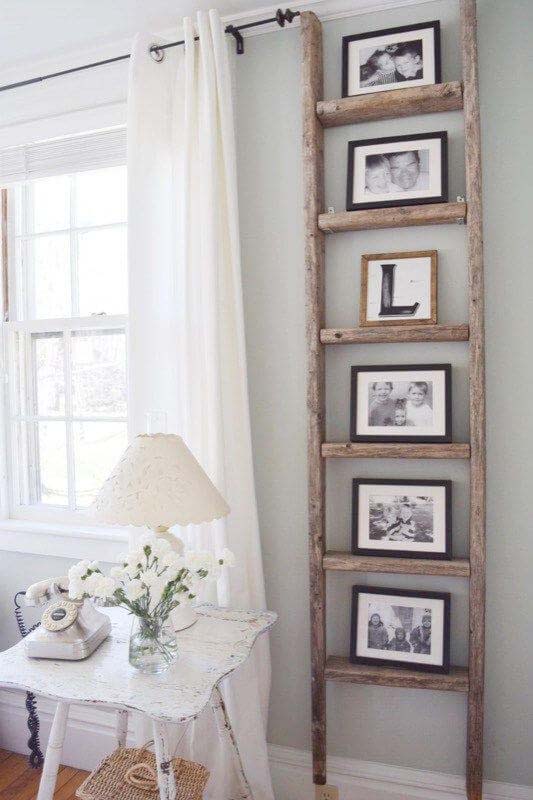 A Rung for Every Loved One #diy #ladder #repurpose #decorhomeideas