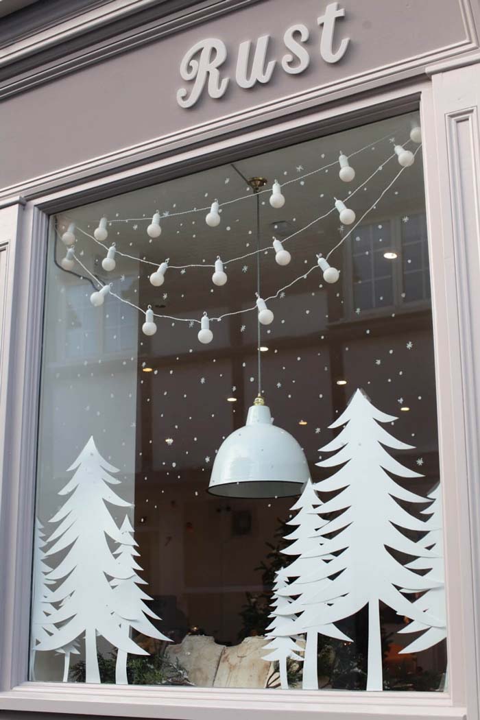 All White Winter Window Wonderland #Christmas #window #decorations #decorhomeideas