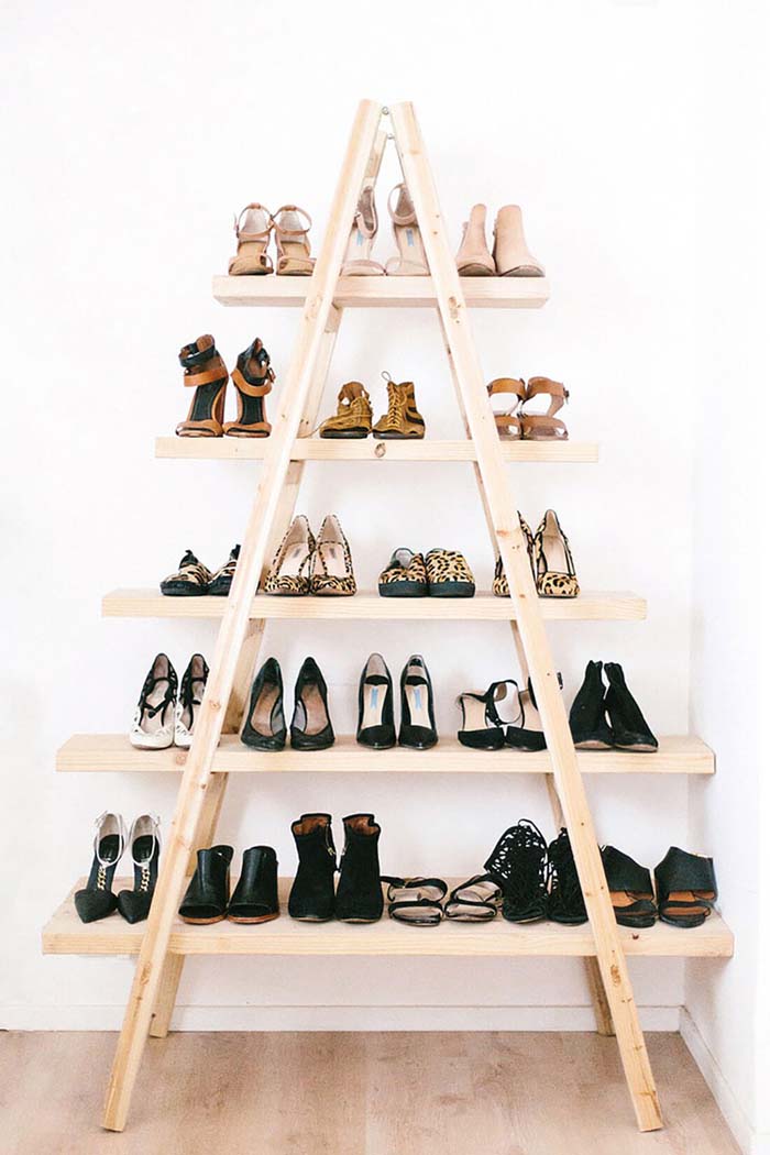 Awesome A-Line Industrial Shoe Organizer #diy #ladder #repurpose #decorhomeideas