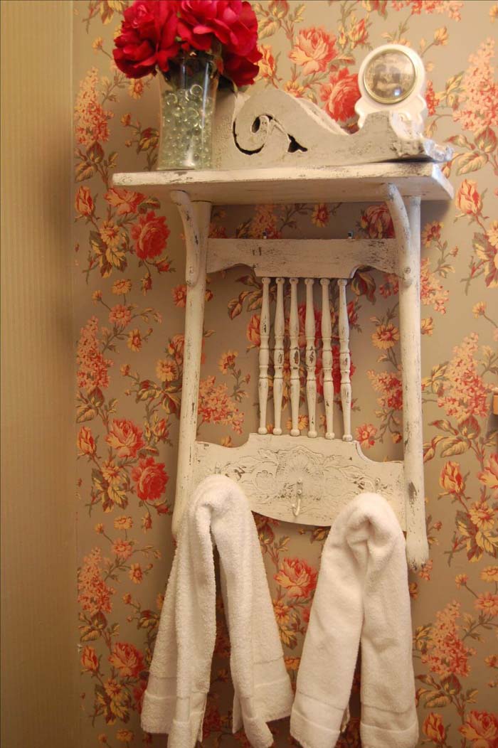 Charming Chair-Mounted Towel Hang #bathroom #towel #storage #decorhomeideas