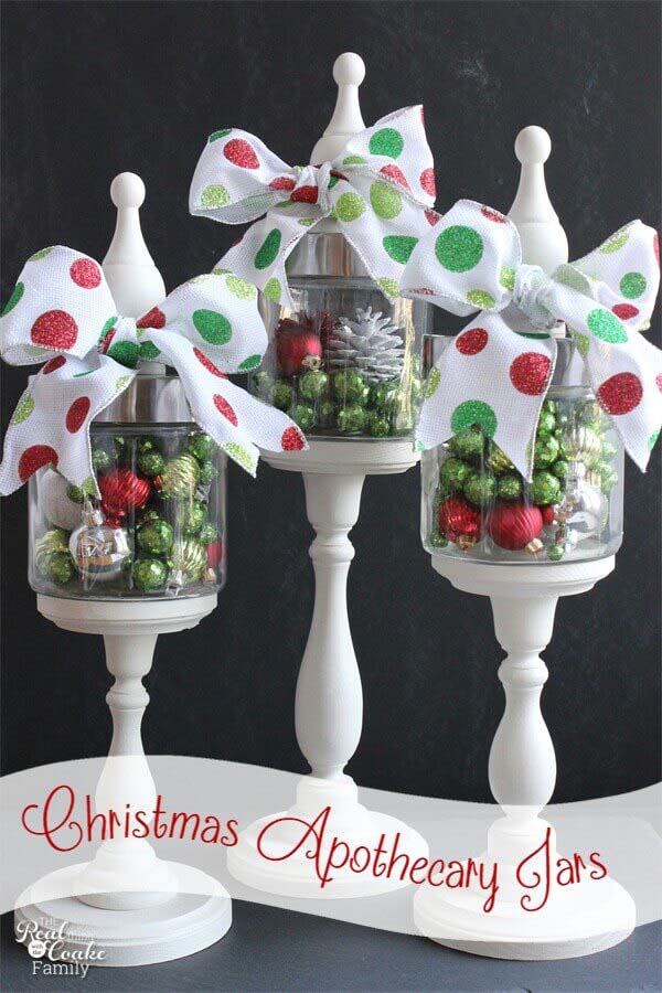Christmas Apothecary Jars #Christmas #dollarstore #diy #decorhomeideas