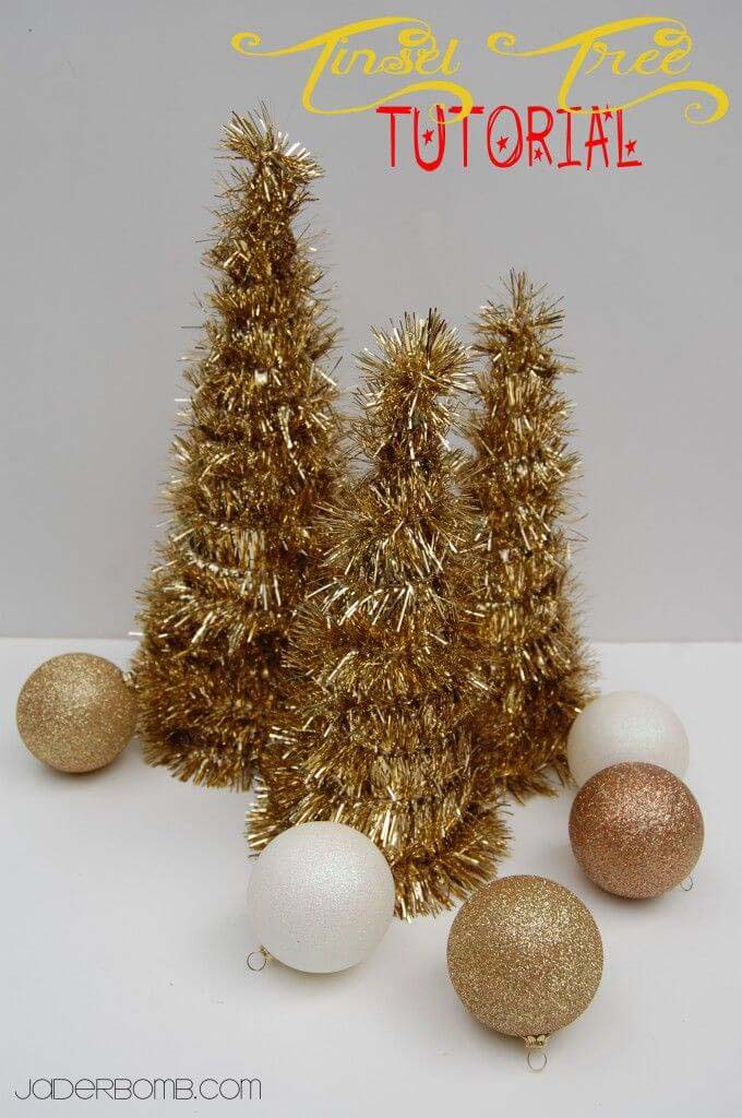 Christmas Garland Tree #Christmas #tinsel #diy #decorhomeideas