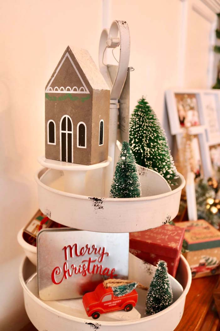 Christmas Tiered Tray With House #tieredtray #Christmas #decorhomeideas