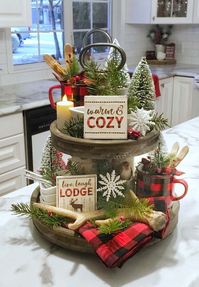 36 Amazing Tiered Tray Christmas Decor Ideas | Decor Home Ideas