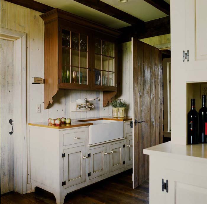 Contrast Cabinets with Dark Wood and Distress White #farmhouse #kitchen #cabinet #decorhomeideas