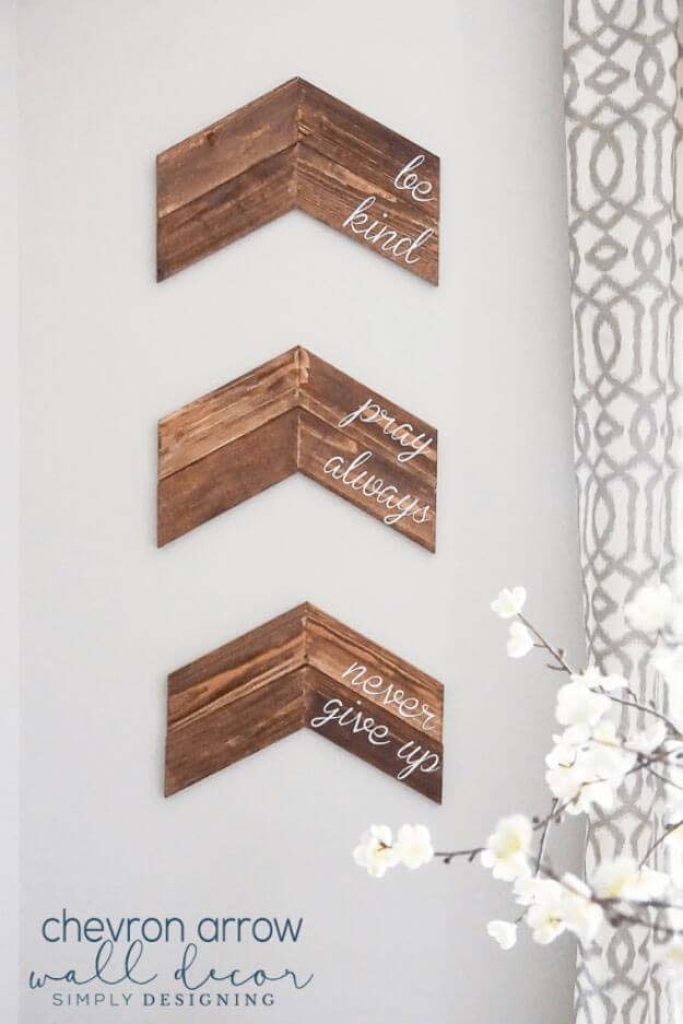 Customizable Chevron Arrow Wall Decor #diy #wood #crafts #decorhomeideas