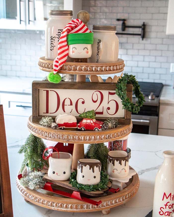 Cute Hot Cocoa Tiered Tray #tieredtray #Christmas #decorhomeideas