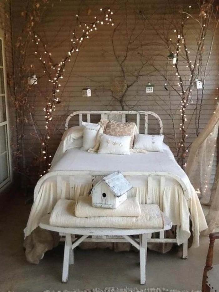 Decorative Tree Branches With Twinkle Lighting #bedroom #vintage #decor #decorhomeideas