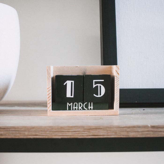 DIY Block Calendar #diy #wood #crafts #decorhomeideas