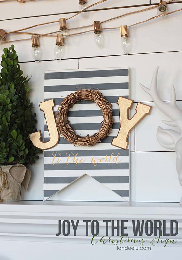 DIY Painted Christmas Sign #Christmas #dollarstore #diy #decorhomeideas