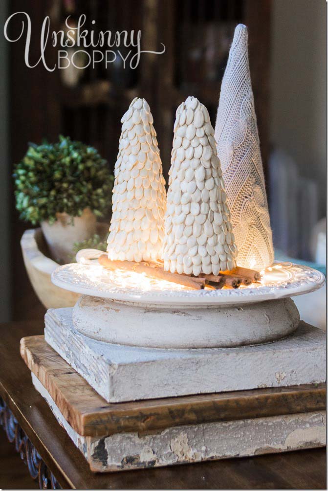 DIY Pumpkin Seed Christmas Trees #Christmas #tree #crafts #decorhomeideas