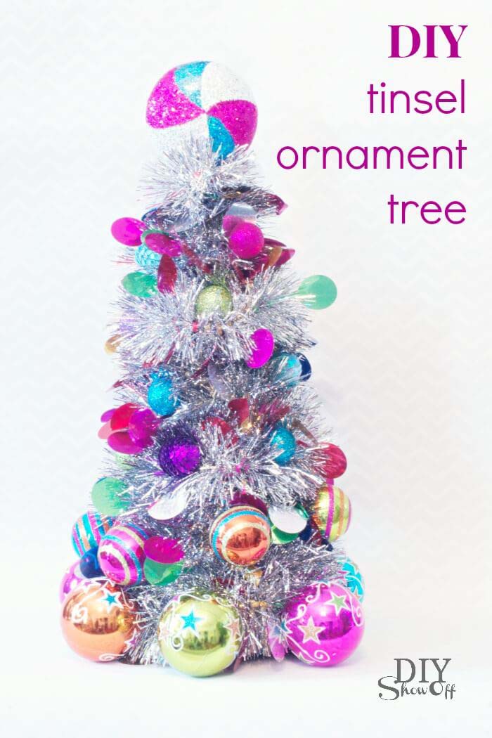 DIY Tinsel Ornament Tree Christmas Decoration #Christmas #tinsel #diy #decorhomeideas
