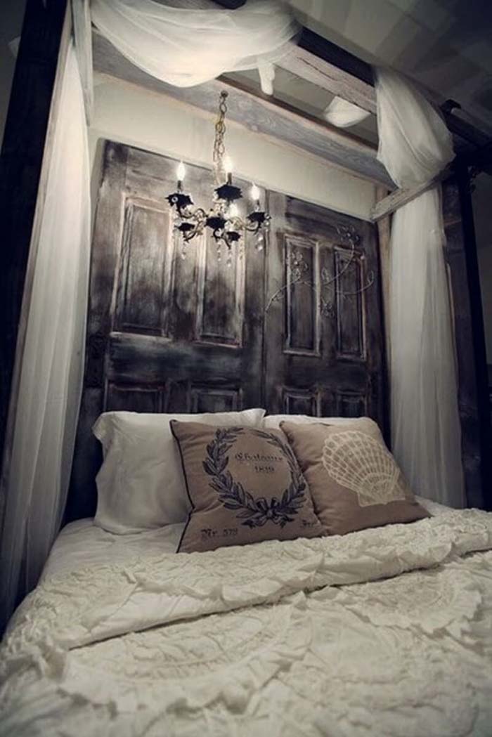 Dramatic Headboard Made With Reclaimed Doors #bedroom #vintage #decor #decorhomeideas